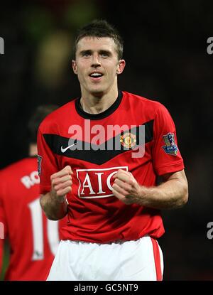 Football - Barclays Premier League - Manchester United / Everton - Old Trafford.Michael Carrick de Manchester United célèbre après avoir marquant le deuxième but du match de son côté Banque D'Images