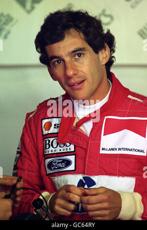 PILOTE DE COURSE DE FORMULE 1 ARYTON.PILOTE DE FORMULE 1 ARYTON SENNA. Banque D'Images