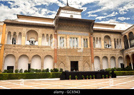 Avis de Peter de Castille Palace depuis le Patio de la Monteria, Alcazar de Séville, Espagne Banque D'Images
