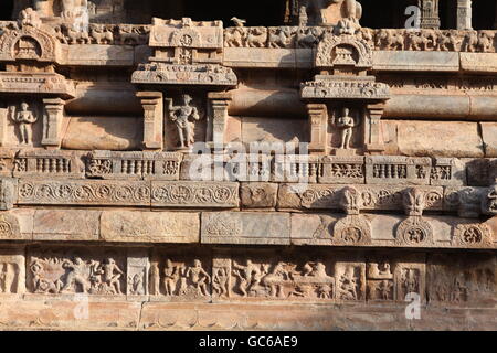 Sculptures de personnages de la mythologie hindoue à airavatiswara,temple près de kumbakonam au Tamil nadu Banque D'Images