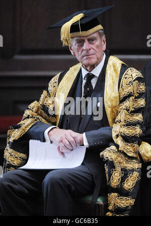 Le duc d'Édimbourg, chancelier de l'Université de Cambridge, participe à un service au King's College de Cambridge pour souligner le 800e anniversaire de l'Université. Banque D'Images