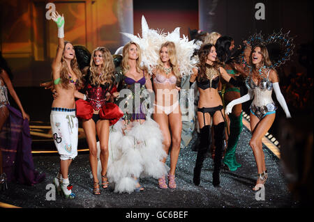 Victoria's Secret Fashion Show - New York Banque D'Images