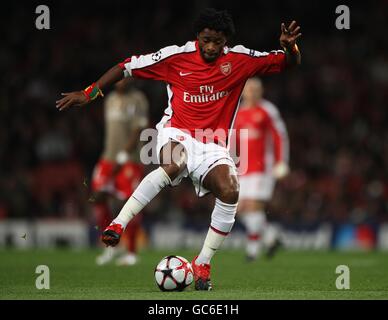 Football - UEFA Champions League - Groupe H - Arsenal / Standard Liège - Emirates Stadium.Alexandre Song Billong, Arsenal Banque D'Images