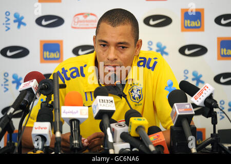 Gilberto Silva au Brésil lors d'une conférence de presse à l'hôtel Ritz-Carlton, Doha, Qatar. Banque D'Images