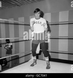 Boxe - super-légers - John H. Stracey - Formation - Quaglino's Banque D'Images