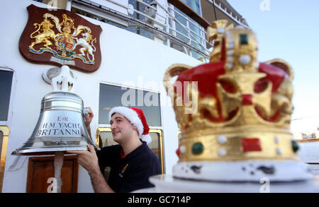 James Ley, employé de Royal Yacht Britannia, célèbre un week-end de Noël à bord, H.M. Yacht Britannia, l'ancien yacht royal à la reine Elizabeth ll, à Édimbourg. Banque D'Images