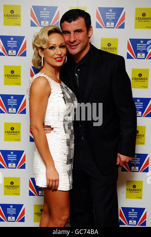 British Comedy Awards 2009 - Londres.Joe Calzaghe et Kristina Rihanoff arrivent pour les British Comedy Awards 2009 aux studios de télévision de Londres. Banque D'Images