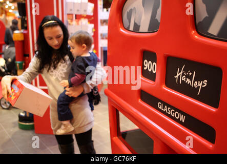 Nouveau magasin Hamleys s'ouvre dans l'Enoch Centre St. Banque D'Images