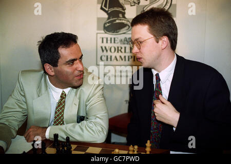 KASPAROV & COURT Banque D'Images