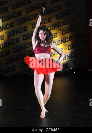 Le finaliste, Charlie Bruce, lors du lancement de SO you Think CAN Dance au Saddler's Wells Theatre de Londres. Banque D'Images