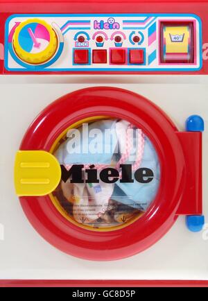 Jouets, machine à laver Miele, jouets pour filles, Allemagne, vers les années 1980, droits additionnels-Clearences-non disponible Banque D'Images