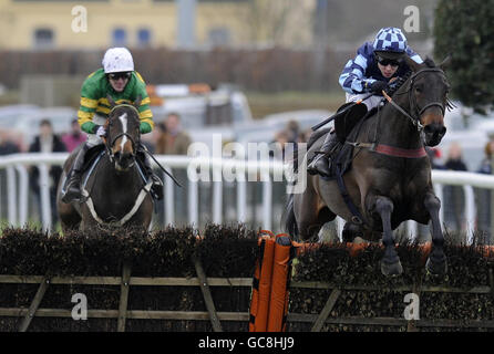 Les courses de chevaux - William Hill Winter Festival 2009 - Jour 1 - Kempton Park Racecourse Banque D'Images