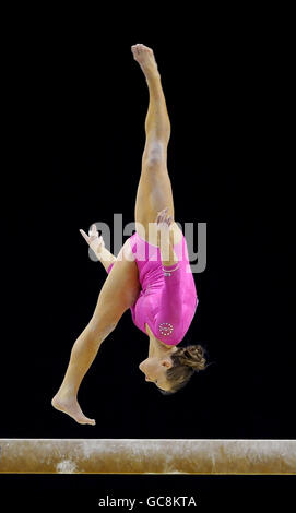 Bridget Sloan aux États-Unis lors de la finale All Round des Championnats du monde de gymnastique individuelle des femmes à l'Arena 02, Londres Banque D'Images