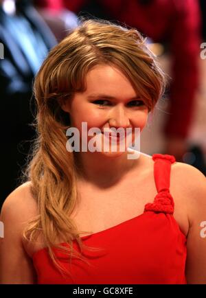 Prix nationaux de la télévision 2010 - arrivées - Londres.Melissa Suffield arrive pour les National Television Awards 2010, à l'Arena 02, Londres. Banque D'Images