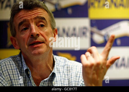 Conférence de presse de Ryanair.Michael O'Leary, directeur général de Ryanair, parle lors d'une conférence de presse à l'hôtel Alexander de Dublin. Banque D'Images