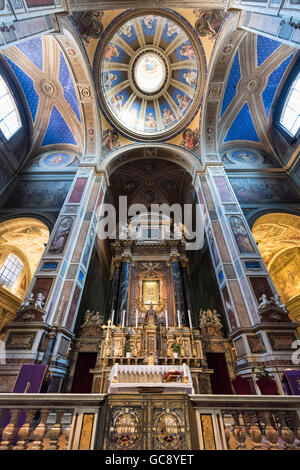 Rome. L'Italie. Autel, Basilica di Sant'Agostino à Campo Marzio. Banque D'Images