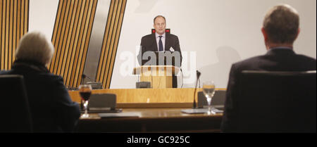 Directeur général de Scottish Rugby Gordon McKie lors de la réception parlementaire au Parlement écossais, à Édimbourg. Banque D'Images