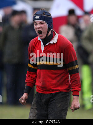 Rugby Union - Brewin Dolphin Scottish Schools Cup U15 - Semi Final - Edinburgh Academy v Stewarts Melville College - Newfield Banque D'Images