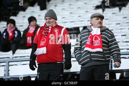 Football - Coca-Cola football League Championship - Derby County v Nottingham Forest - Pride Park Stadium. Les fans de la forêt de Nottingham dans les stands Banque D'Images