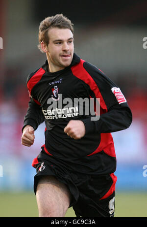 Football - Coca-Cola football League 2 - Crewe Alexandra v Bournemouth - The Alexandra Stadium.Brett Pitman, AFC Bournemouth Banque D'Images