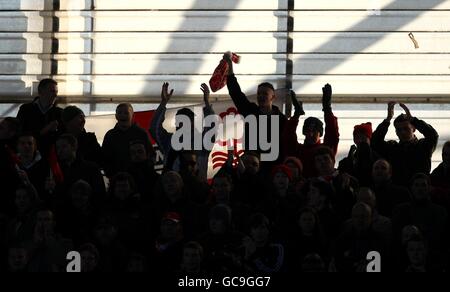 Football - Coca-Cola football League Championship - Derby County v Nottingham Forest - Pride Park Stadium. Les fans de la forêt de Nottingham dans les stands Banque D'Images