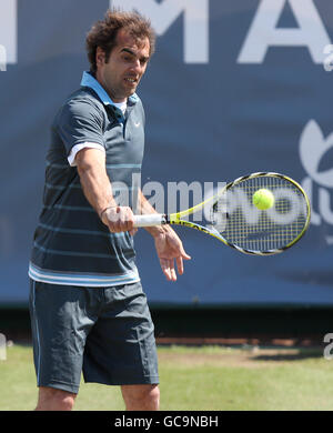 Tennis - Nottingham Masters 2009 - Premier jour - Nottingham tennis Centre.Le joueur de tennis français Cedric Pioline en action contre Anders Jarryd pendant le premier jour des Nottingham Masters 2009. Banque D'Images