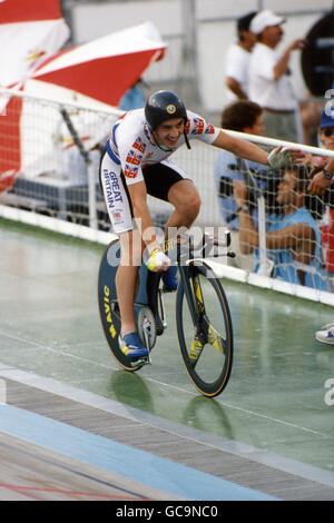 Chris Boardman de Grande-Bretagne, qui a remporté la médaille d'or en finale. Banque D'Images