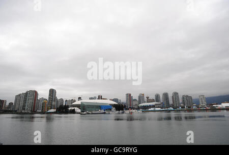 Jeux olympiques d'hiver - Jeux olympiques d'hiver de 2010 Vancouver - Aperçu du troisième jour.Vue générale sur False Creek Bay avec le stade BC place au loin, Vancouver. Banque D'Images