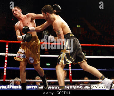 Boxe - Vancant European Light Heavyweight Championship - Nathan Antonio Brancalion habilement v - Wembley Arena Banque D'Images