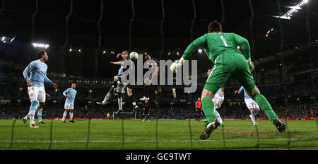 Football - FA Cup - Cinquième tour - Manchester City v Stoke City - City of Manchester Stadium.Ricardo Fuller marque l'objectif égalisateur de Stoke City pour le faire 1-1 Banque D'Images