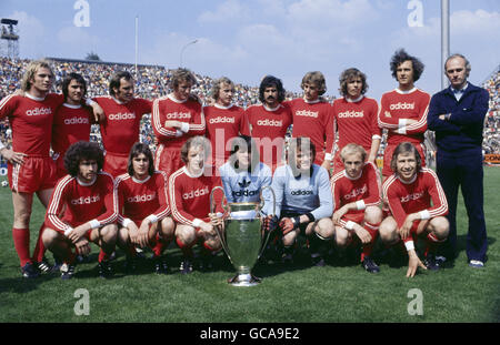 Sports, football, coupe du Club Champion d'Europe, FC Bayern Muenchen, photo de groupe, 1974, droits additionnels-Clearences-non disponible Banque D'Images