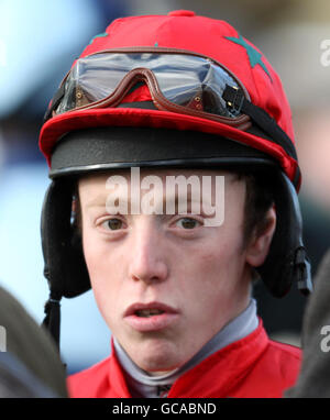 Courses hippiques - The Skybet Chase Meeting - Day One - Hippodrome de Doncaster. Harry Haynes, Jockey Banque D'Images