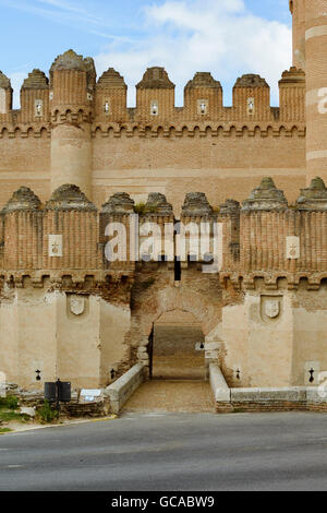 Château de style mauresque, dans la ville de Coca, province de Ségovie Castilla y Leon, Espagne Banque D'Images