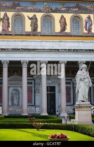 Vue extérieure Basilica di San Paolo Fuori le Mura. Rome, Italie Banque D'Images