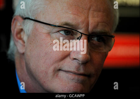 Président de la World Professional Billiards and Snooker Association Barry Hearn lors d'une conférence de presse lors du Masters à Wembley Arena, Londres. Banque D'Images