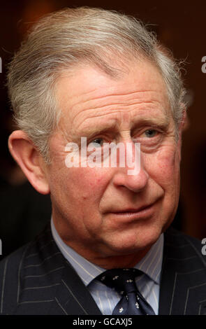 Le Prince de Galles lors d'une visite au St mellitus College, église St Paul, Londres. Banque D'Images