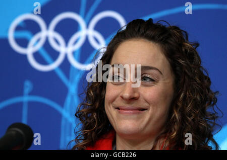Jeux olympiques d'hiver - Jeux olympiques d'hiver de 2010 Vancouver - neuvième jour.Amy Williams, de la Grande-Bretagne, lors d'une conférence de presse au Whistler Media Centre, Whistler, Canada. Banque D'Images
