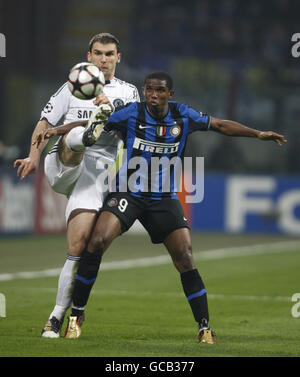 Football - Ligue des Champions de l'UEFA - Ronde de 16 - Première étape - Inter Milan v Chelsea - Stadio Giuseppe Meazza Banque D'Images