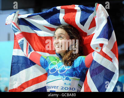 Amy Williams, de la Grande-Bretagne, célèbre la victoire à la suite de la course des squelettes féminins trois lors des Jeux olympiques d'hiver de 2010 au Vancouver Olympic Centre, Vancouver, Canada. Banque D'Images