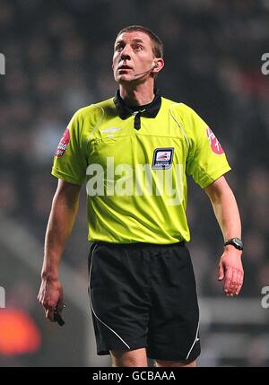 Football - Championnat de la ligue de football Coca-Cola - Newcastle United / Coventry City - St James' Park.Steve Tanner, arbitre Banque D'Images