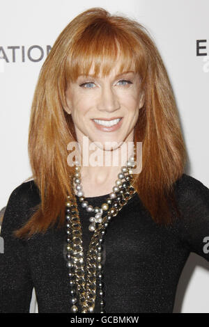 Kathy Griffin arrive pour la 18e édition annuelle de la Elton John AIDS Foundation Party pour célébrer les 82e Academy Awards au Pacific Design Center de Los Angeles. Banque D'Images