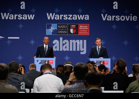 Varsovie, Pologne. 8 juillet, 2016. Varsovie, Pologne. 08 juillet, 2016. Déclarations communes du pays hôte Président Andrzej Duda et USA le président américain Barack Obama au Stade National Polonais à Varsovie lors du sommet de l'OTAN / NATO en Pologne. Le président Barack Obama expresed conserns au sujet de l'état de droit et démocratique institucions en Pologne. © Dominika Zarzycka/Alamy Live News Crédit : Dominika Zarzycka/Alamy Live News Banque D'Images