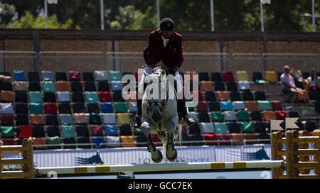 Lisbonne, Portugal. 08 juillet, 2016. Le Qatar rider, Shk. Bin Khalid Al Thani, montant le cheval, l'Imperio Milton se trouve dans : Crédit Alexandre Sousa/Alamy Live News Banque D'Images