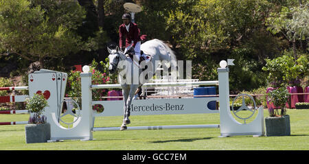 Lisbonne, Portugal. 08 juillet, 2016. Le Qatar rider, Shk. Bin Khalid Al Thani, montant le cheval, l'Imperio Milton se trouve dans : Crédit Alexandre Sousa/Alamy Live News Banque D'Images