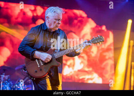 Manchester, UK. 09 juillet 2016. Gillian Gilbert, Tom Chapman, Stephen Morris, Bernard Sumner et Phil Cunningham de nouvelle commande effectuer au Bol Castlefield à Manchester 09/07/2016 Credit : Gary Mather/Alamy Live News Banque D'Images