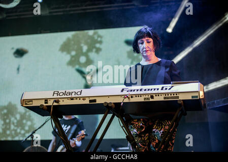 Manchester, UK. 09 juillet 2016. Gillian Gilbert, Tom Chapman, Stephen Morris, Bernard Sumner et Phil Cunningham de nouvelle commande effectuer au Bol Castlefield à Manchester 09/07/2016 Credit : Gary Mather/Alamy Live News Banque D'Images