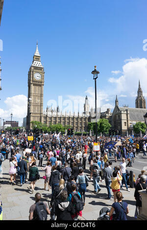 Anti-Brexit les manifestants se rassembleront sur la place du Parlement Londres pendant la journée en manifestation contre Brexit Banque D'Images