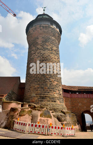 Sinwell Tour du Château de Kaiserburg à Nuremberg Banque D'Images