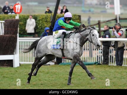 Les courses de chevaux - 2010 Cheltenham Festival - Jour 3 Banque D'Images