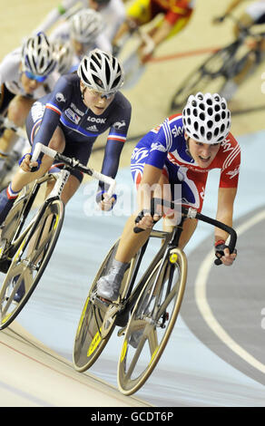 Lizzie Armitstead en Grande-Bretagne dans l'action dans la course de points pendant les Championnats du monde de cyclisme sur piste à la Ballerup Super Arena, Copenhague, Danemark. Banque D'Images